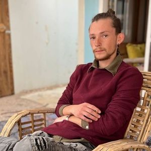 Meet your Posher, Sam